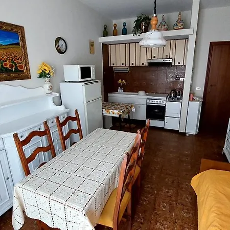 Il Quadrifoglio Bilocale Tra Lavagna E Chiavari Carasco